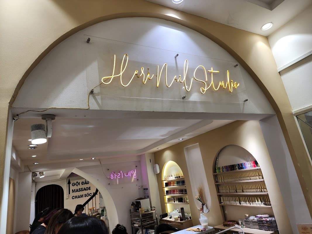 Lisa Nail & Spa - Tiệm Nail Quận 5 - Nail Salon - Head Spa - Foot Scrub - Massage - 美甲水疗 – ảnh 5